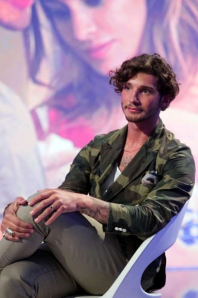 STEFANO DE MARTINO: ''ECCO IL TATUAGGIO CHE HO FATTO PER SANTIAGO'' - FOTO - 13/05/2013